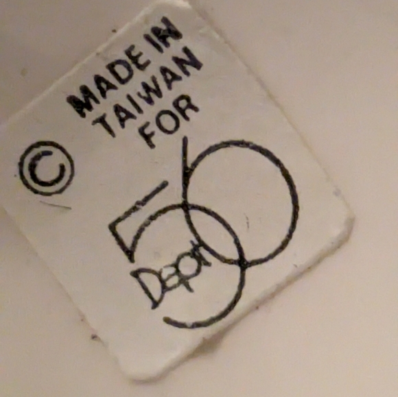 Dept56;Festive Green Ceramic Christmas Trees with Red Accents Pre-owned - Picture 9 of 9